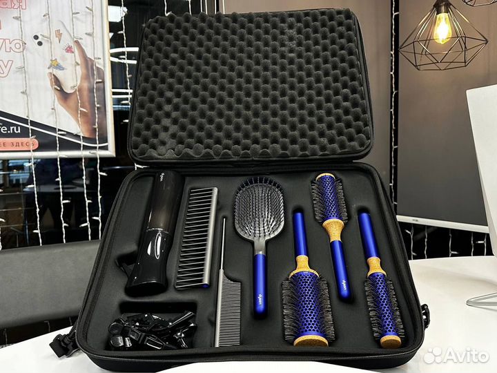 Набор расчесок Dyson Stylist Brush Kit