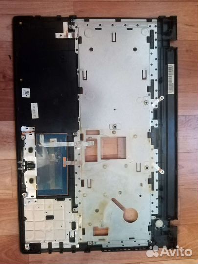 Нижняя часть корпуса на Lenovo G50
