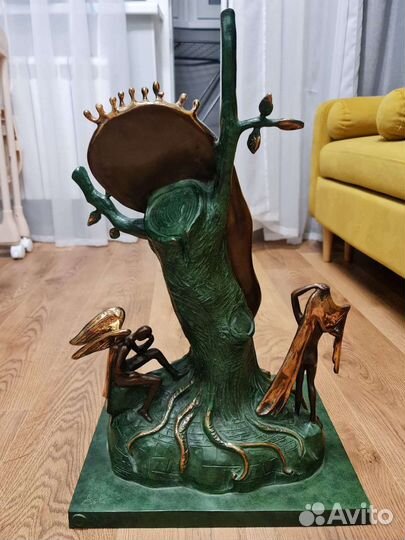 Скульптура Сальвадора Дали Savlador Dali