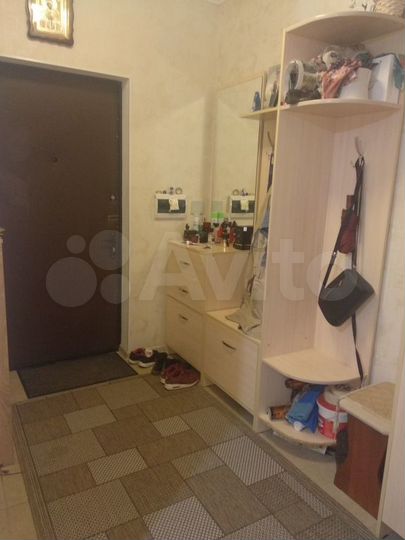 2-к. квартира, 58 м², 10/17 эт.