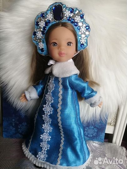Кукла в наряде Снегурочки (молд Лиу)
