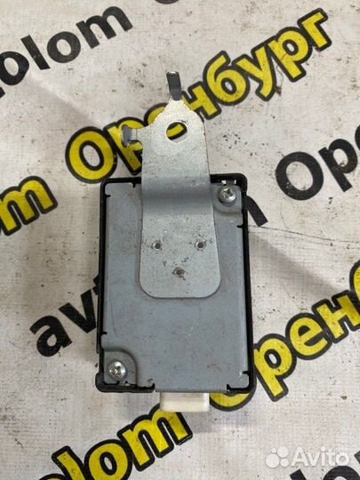 Блок электронный Toyota Corolla 150