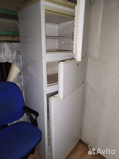 Холодильник б/у