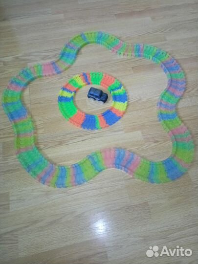 Гибкий трэк с машинкой