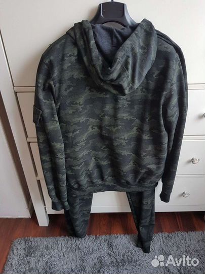 Спортивный костюм мужской новый