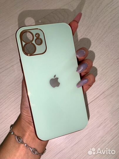 Чехол на iPhone 12