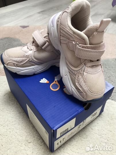 Кроссовки для девочки 26 размер