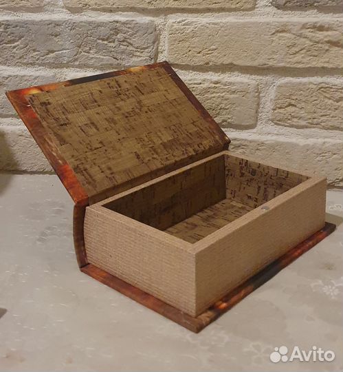 Шкатулка с магнитной крышкой