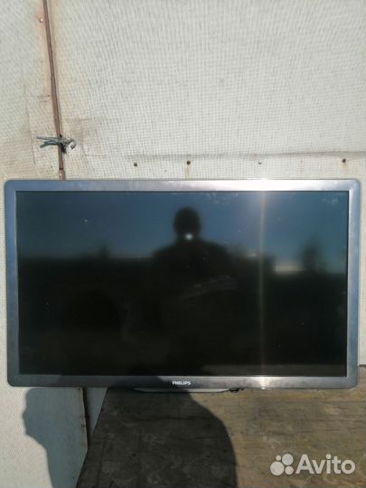 Телевизор Philips 46