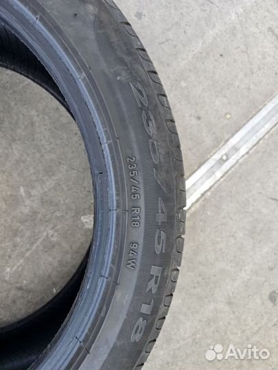 Pirelli Cinturato P7 235/45 R18 94W