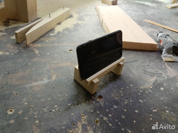 Под телефон, iPhone, и любое другое устройство