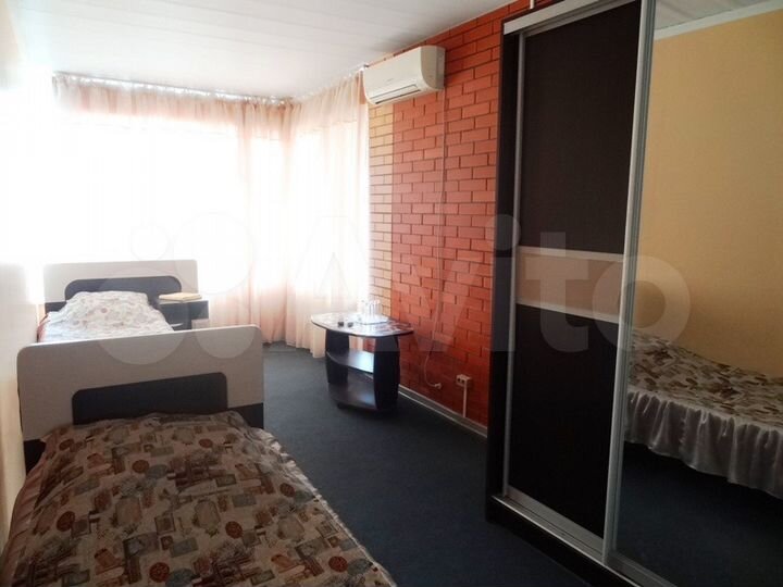 Гостиница, 700 м²