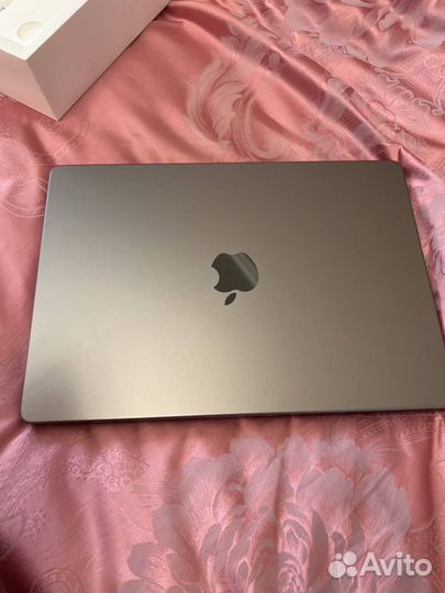 Apple MacBook Pro 14” M1 Pro, 8CPU/14GPU/16/512gb