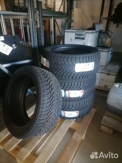 Nokian Tyres Hakkapeliitta R3 SUV 225/45 R19 104