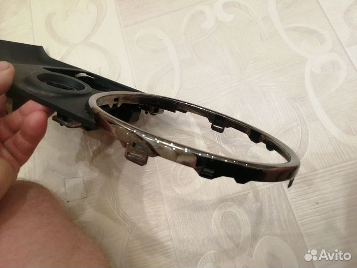 Накладка кулисы кпп Toyota Altezza Lexus IS200