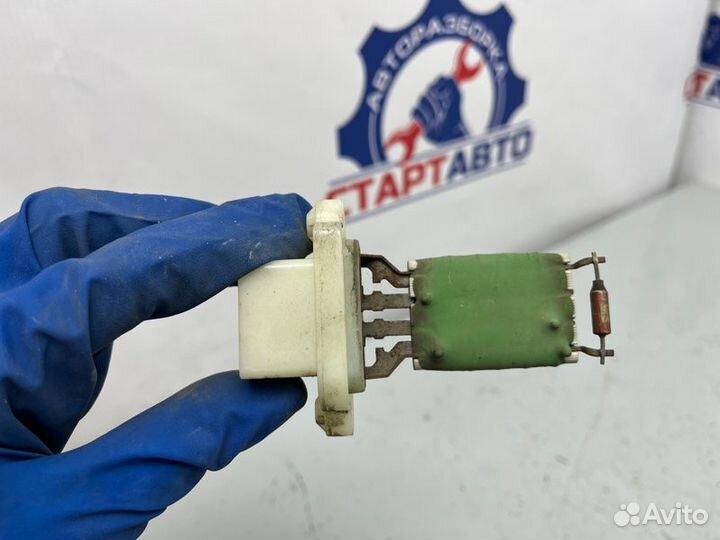 Резистор отопителя Ford Fusion fyja 2008