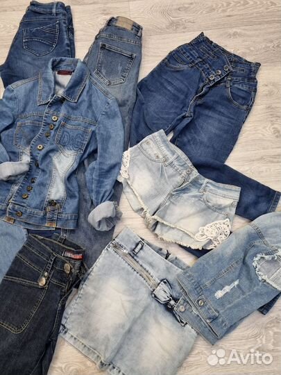 Женская джинсовая одежда и обувь пакетом