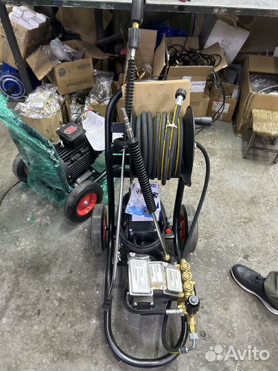 Мойка высокого давления - 200-254 бар HH555