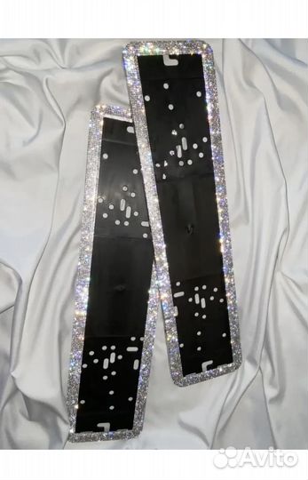 Стразы на номера