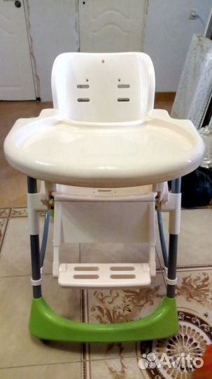 Детский стульчик для кормления