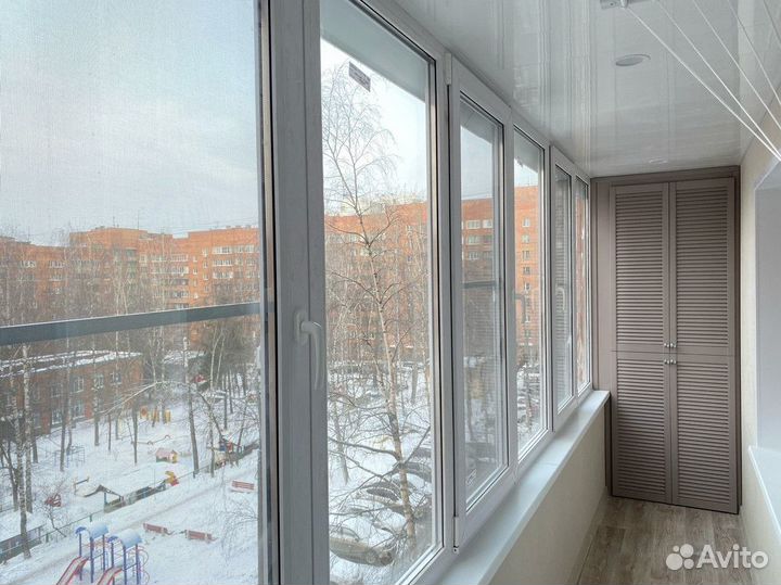 Остекление балконов и отделка / Балкон под ключ