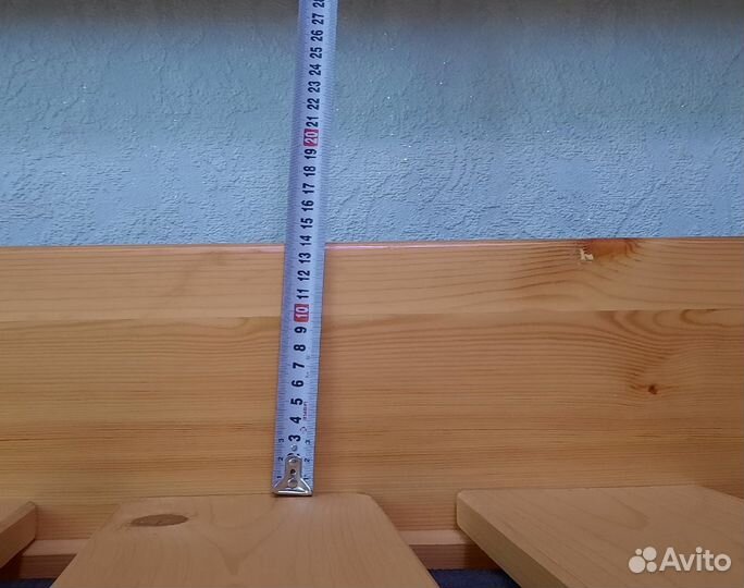 Кровать деревянная