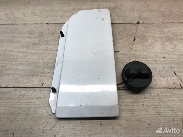 Лючок топливного бака Mercedes Sprinter W906