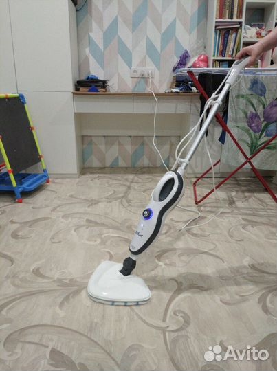 Паровая швабра Kitfort KT-1008, белый/черный