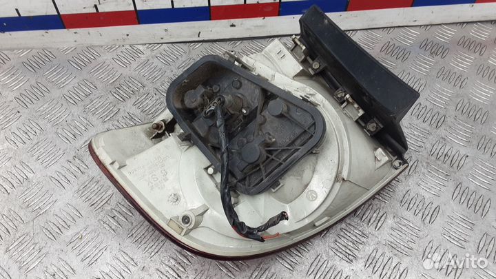 Фонарь Volkswagen Touareg (2002-2010)