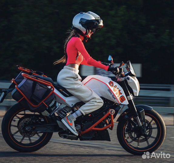 Мотоцикл KTM duke 200