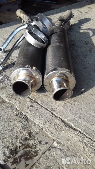 В продаже выхлопные трубы