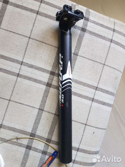 Подседельный штырь