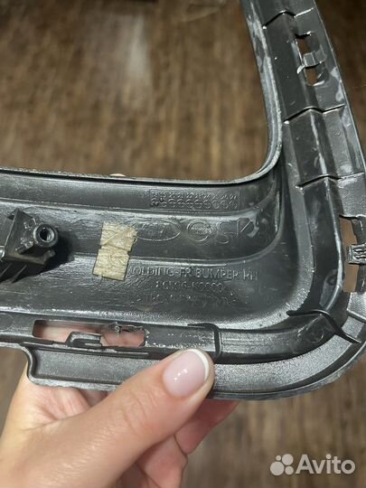 Рамка нижней правой фары