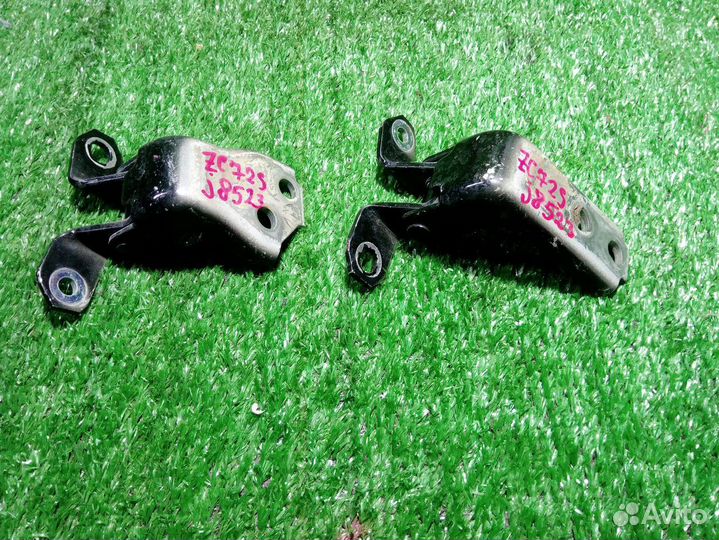Петли на дверь suzuki ZC72S, ZD72S swift