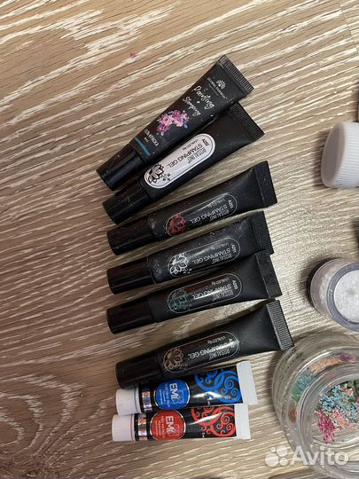 Гель-лаки, краски, дизайны для маникюра