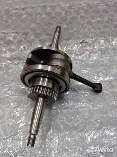 Оригинальный коленвал Honda Today AF 67