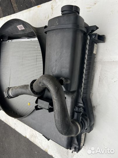 Радиатор основной BMW E38 735