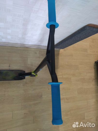 Самокат трюковой