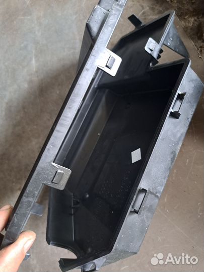 Корпус блока предохранителей Audi A6 C6