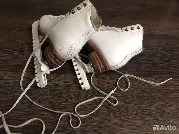 Фигурные коньки jackson freestyle 13c