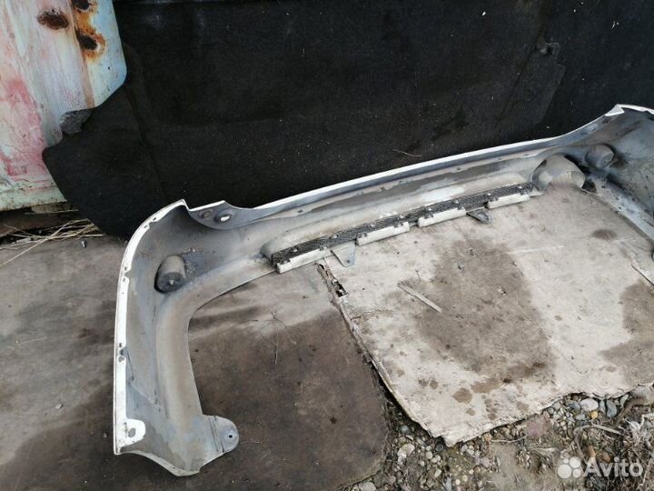 Бампер задний Nissan Serena C25