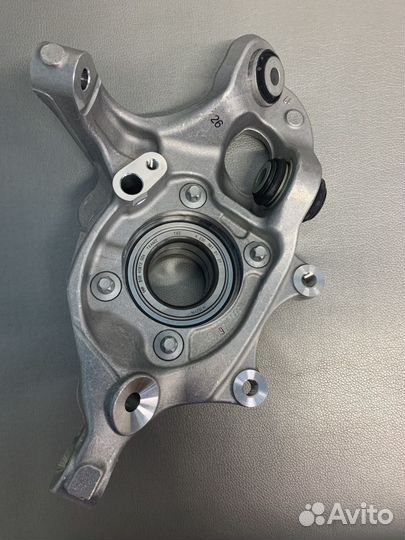 Кулак поворотный в сборе со ступицей Mercedes