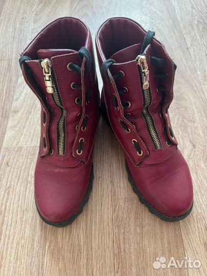 Ботинки женские