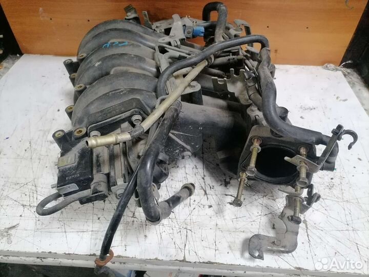 Впускной коллектор vq20 2.0 Nissan Maxima A33