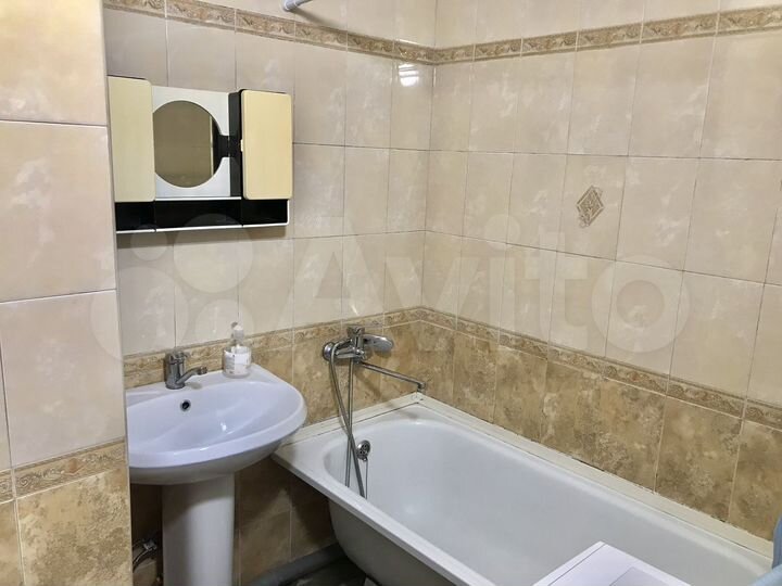 1-к. квартира, 40 м², 8/10 эт.