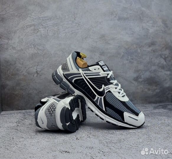 Nike Air Zoom Vomero 5 SE SP Dark Grey