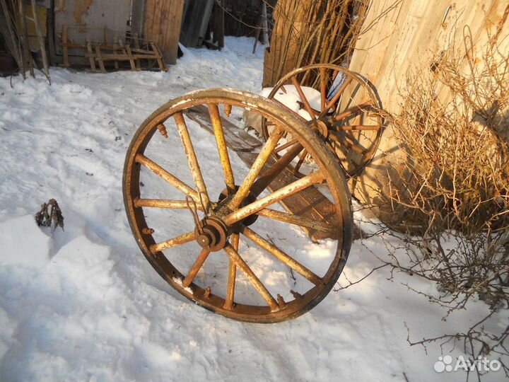 Колеса железные от телеги на оси только самовывоз