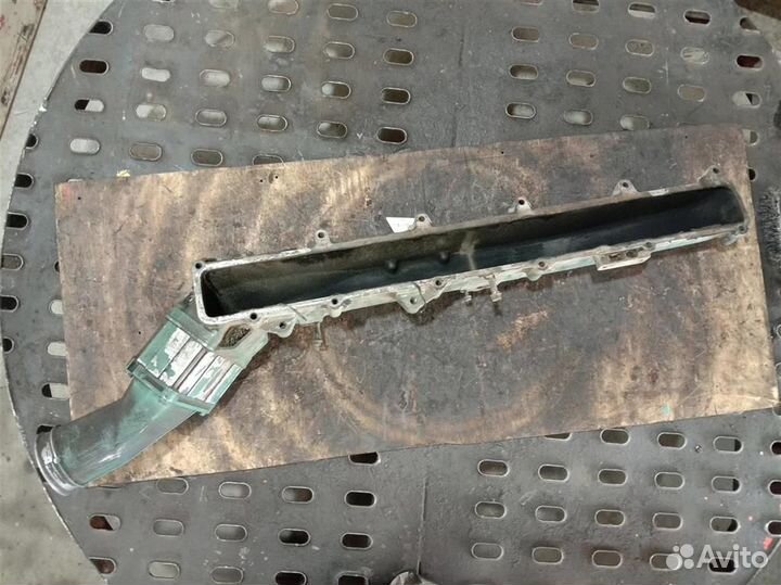 Коллектор впускной Volvo D12 3964852