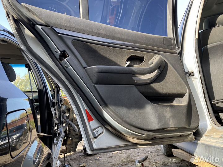 Дверь задняя левая бмв Е39