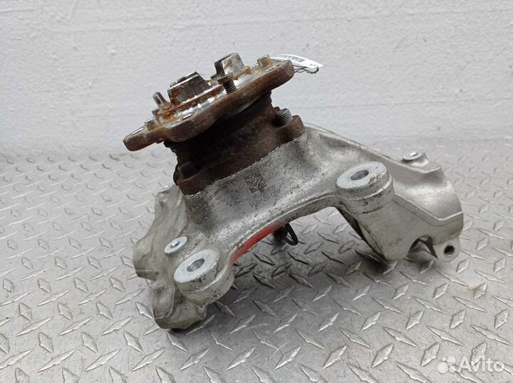 Кулак поворотный левый BMW 3-Series F80 2284001